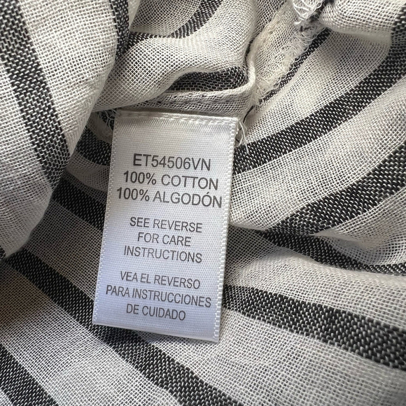 En Crėme Wrap Top ballon sleeves with embroidery Strips Gauze Blouse Size Small - Picture 13 of 14